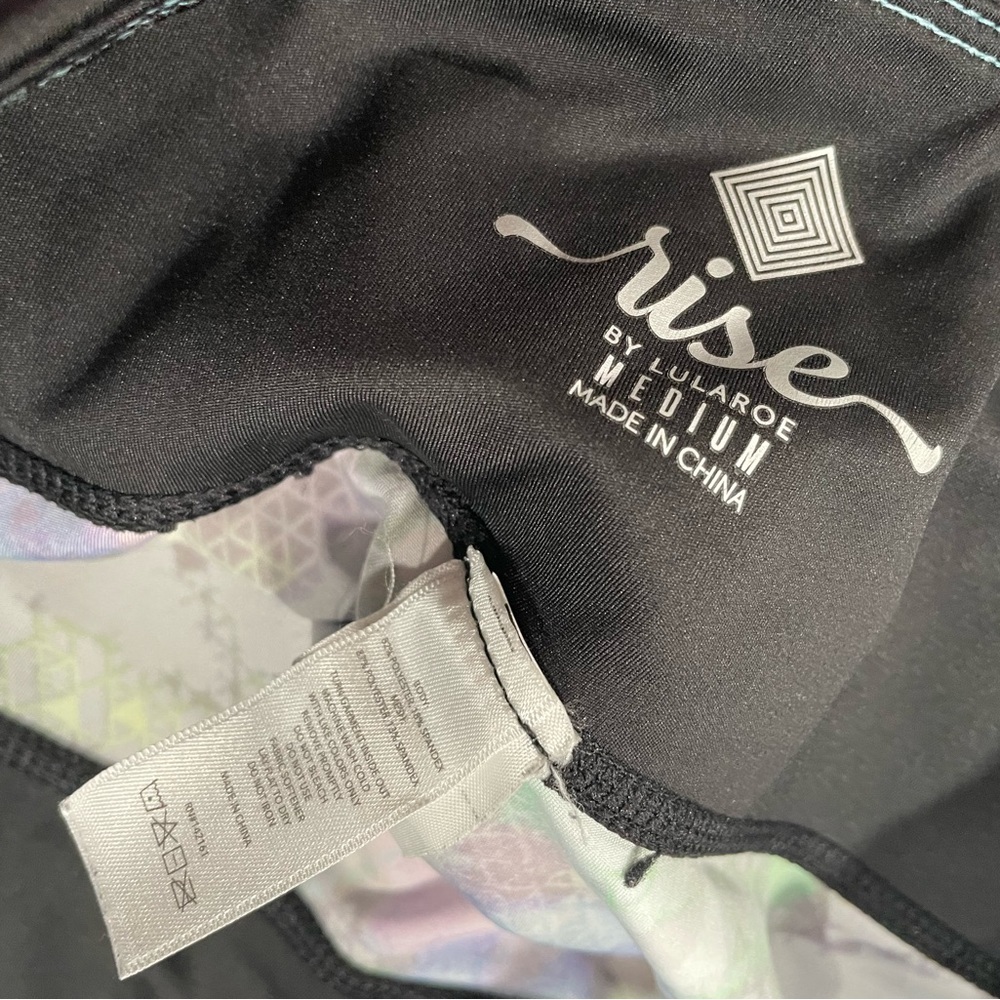 LULAROE RISE LEGGINGS M‎ - Picture 3 of 6